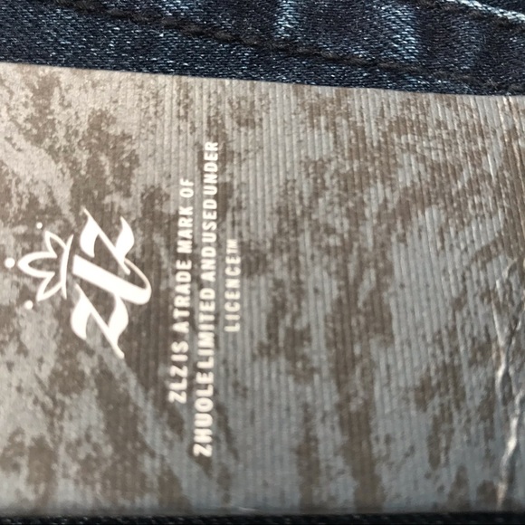 ZLZ  DENIM Men’s Shorts Distressed - Picture 2 of 15